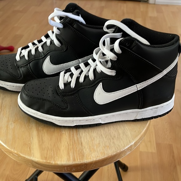 Nike Dunk High Venom Black Panda Black / White Sizes 6.5 men so 8 for women - Picture 12 of 13
